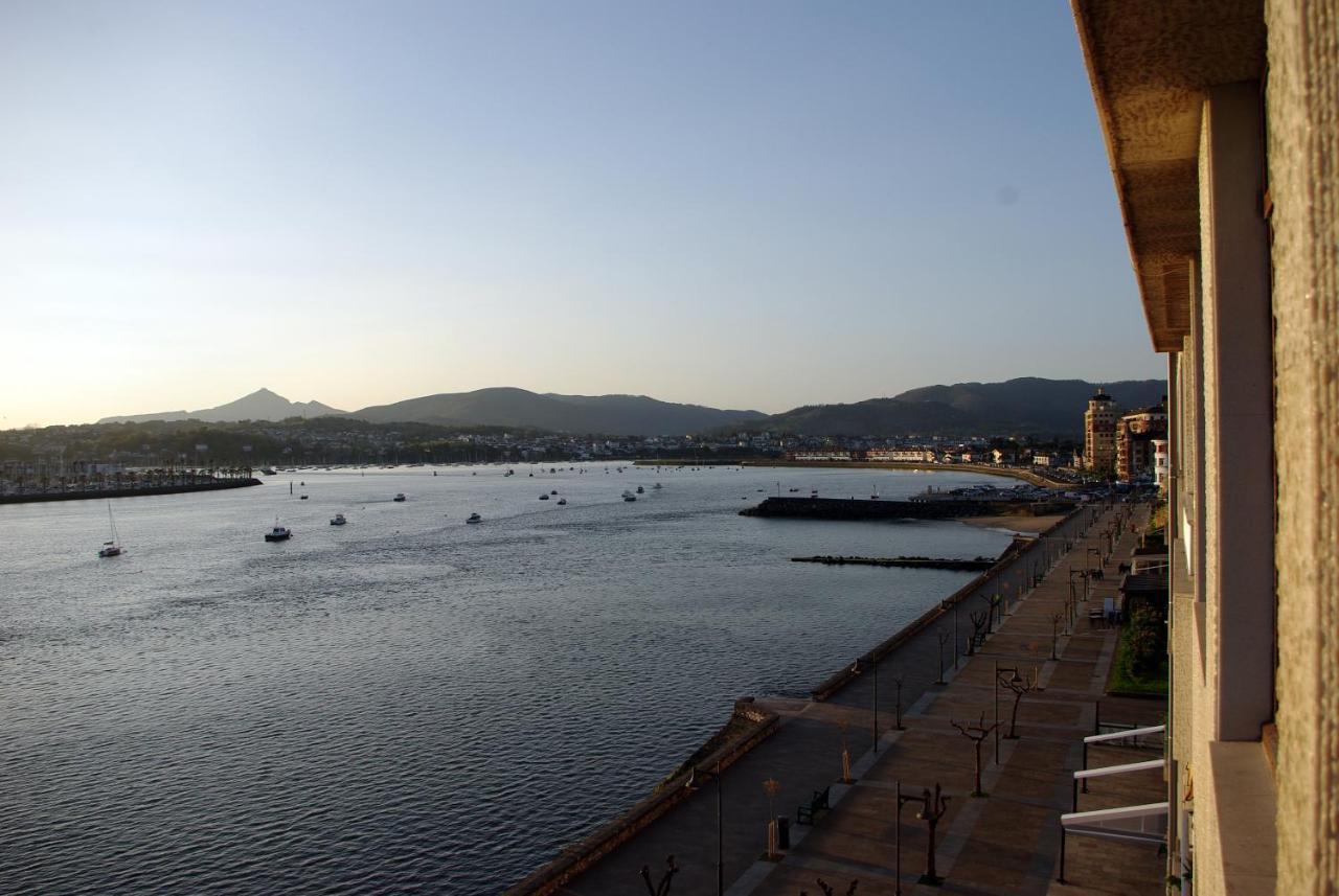 Txingudi By Basquelidays Apartment Hondarribia Exterior photo